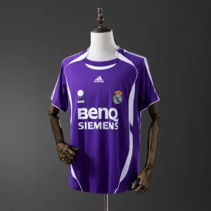 Retro Real Madrid 2006-07 Third Kit