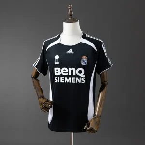 Retro Real Madrid 2006-07 Third Kit